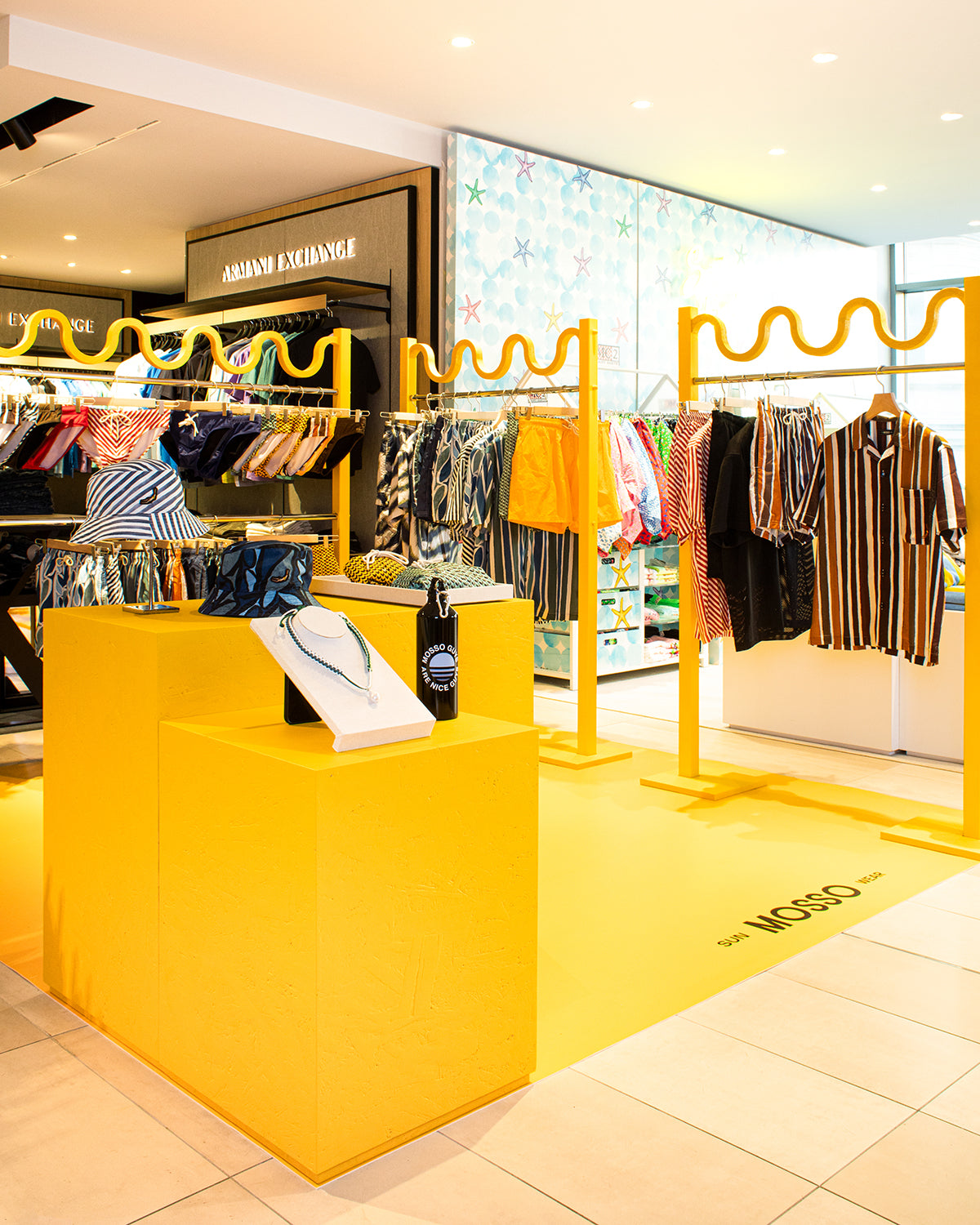 MOSSO Sunwear's Pop-Up Corner by Moitié Studio
